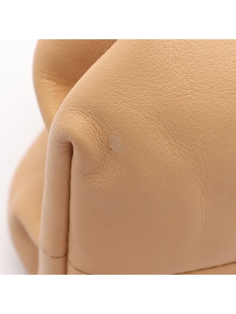Bottega Veneta Clutch the Pouch Beige Leather